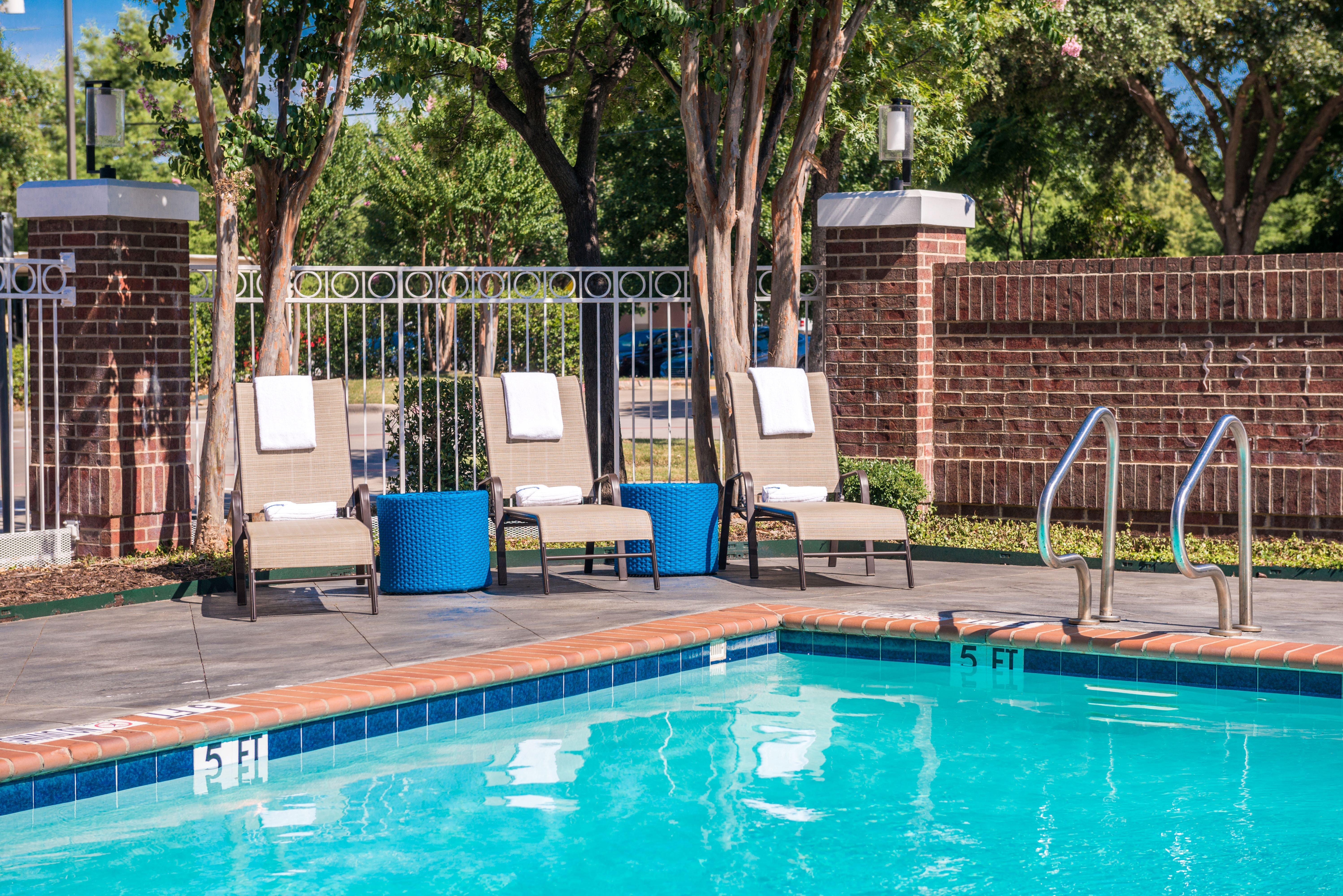 Holiday Inn And Suites Addison By Ihg Exteriér fotografie